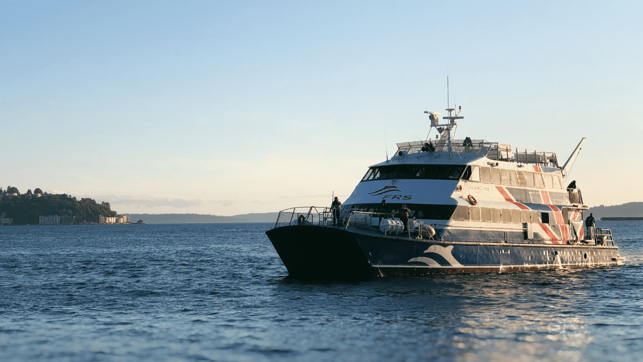 Emerald City Adventures - Outdoor Activities in Seattle - FRS Clipper